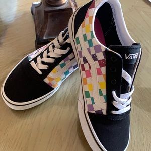 Vans like new